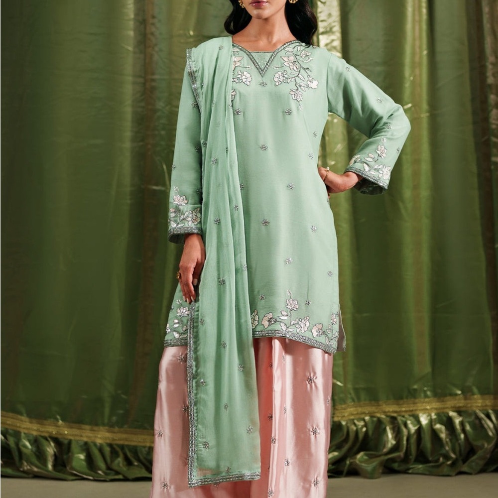 Pakistani Green and Pink Embroidered Suit
